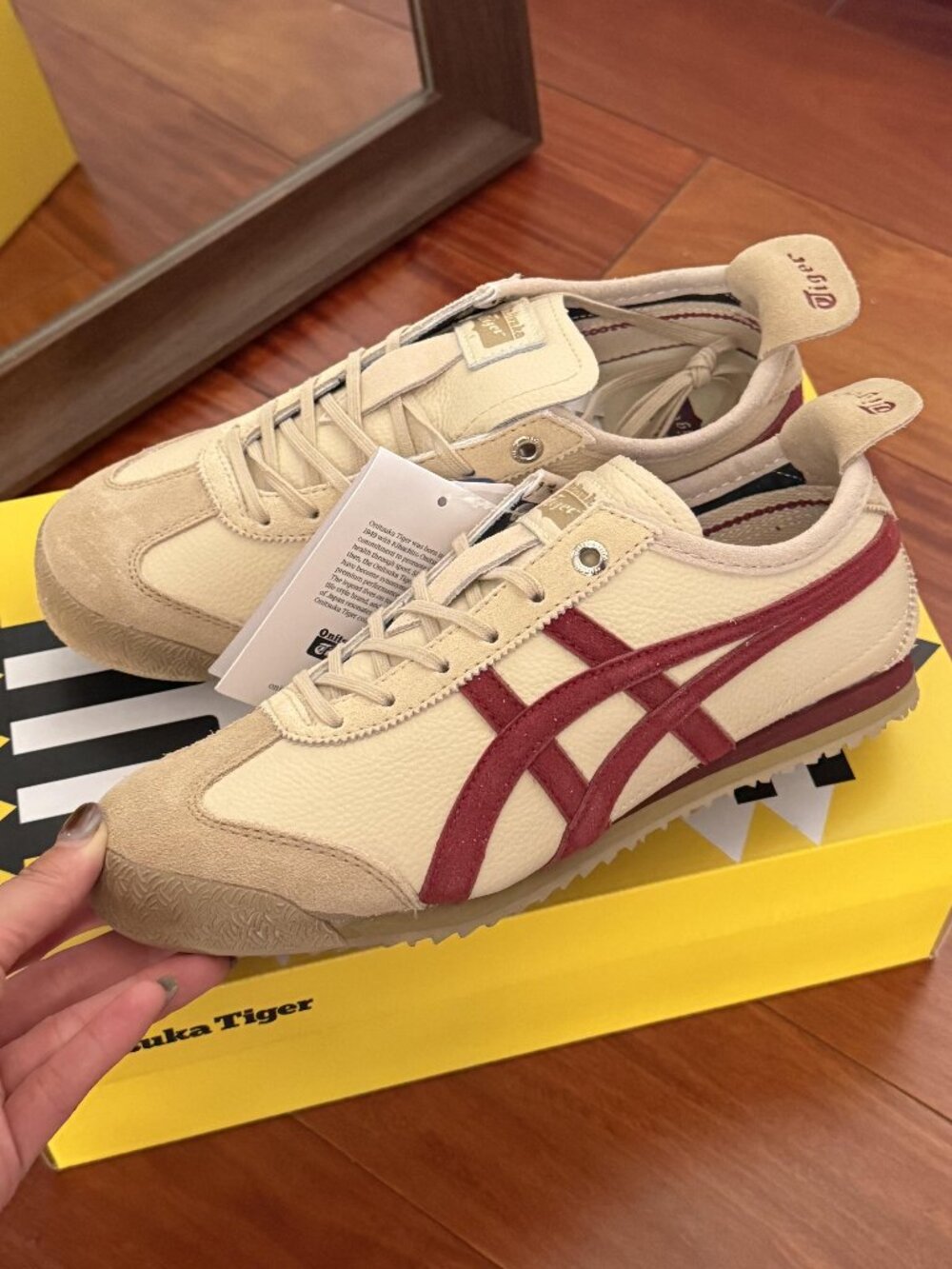 Onitsuka Tiger Mexico 66 Women's Casual Sneakers BEIGE/BURGUNDY